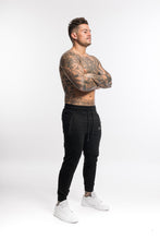 Load image into Gallery viewer, Axis Essential Jogger Black