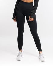 Load image into Gallery viewer, Emerge Black Seamless Leggings