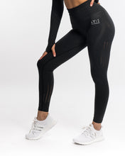 Load image into Gallery viewer, Emerge Black Seamless Leggings