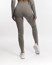 Load image into Gallery viewer, Emerge Grey Seamless Leggings